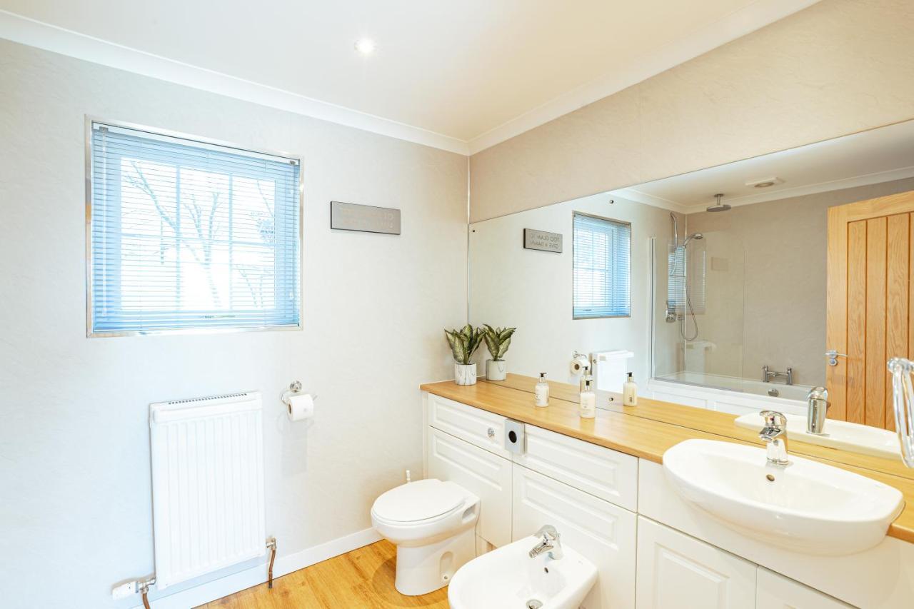 Sparrowhawk Cottage With Hot Tub نيوتن ستيوارت المظهر الخارجي الصورة