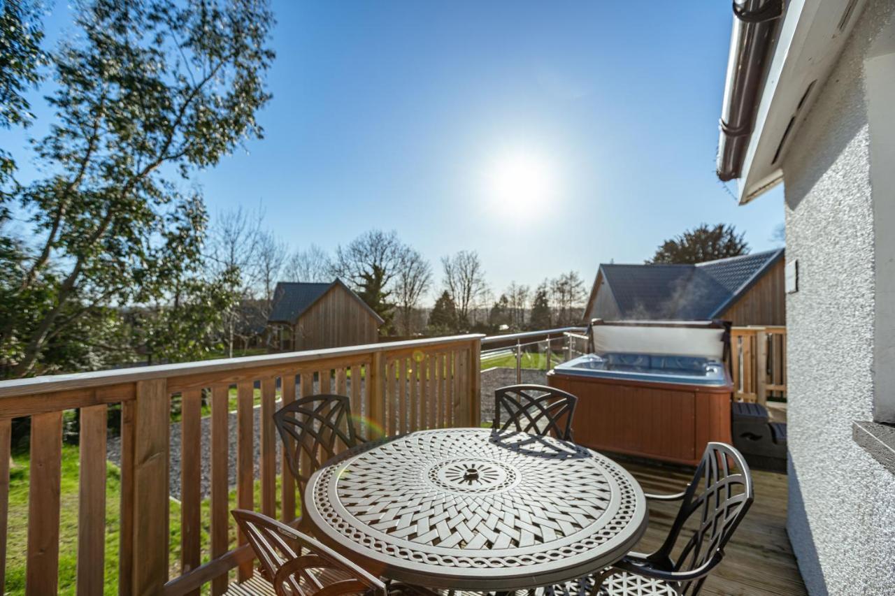 Sparrowhawk Cottage With Hot Tub نيوتن ستيوارت المظهر الخارجي الصورة