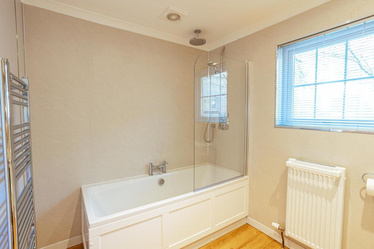 Sparrowhawk Cottage With Hot Tub نيوتن ستيوارت المظهر الخارجي الصورة