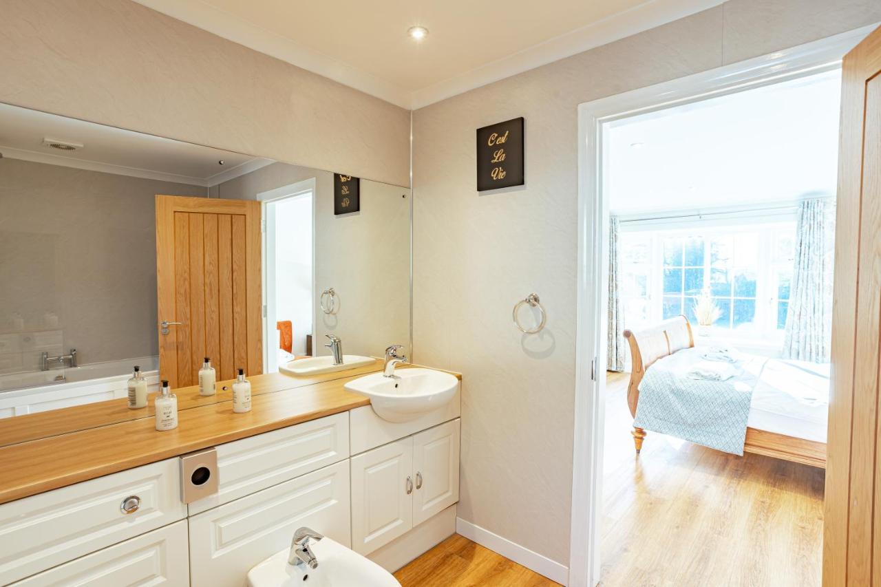 Sparrowhawk Cottage With Hot Tub نيوتن ستيوارت المظهر الخارجي الصورة